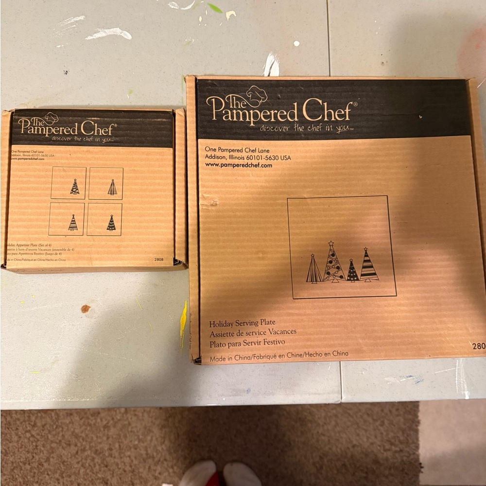 Pampered Chef Festive Appetizer Plates